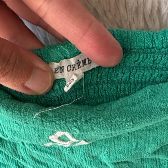 En Creme Green A-Line Skirt  and matching crop top with White Patterns - Picture 2 of 12